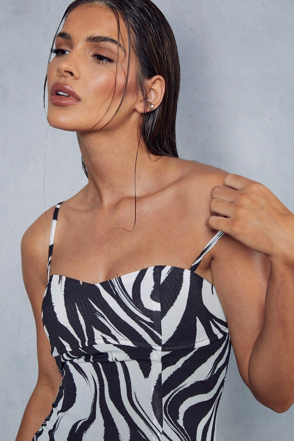 Zebra Print Underwired Curved Neck Mini Slip Dress 2 Zebra Print Underwired Curved Neck Mini Slip Dress - Image 2