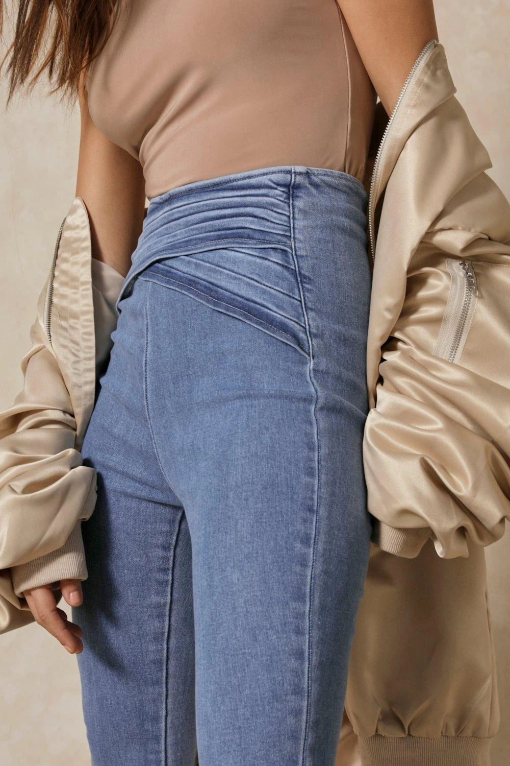 Skinny Kick Flare Gathered Waist Jean 2 Skinny Kick Flare Gathered Waist Jean - Image 2