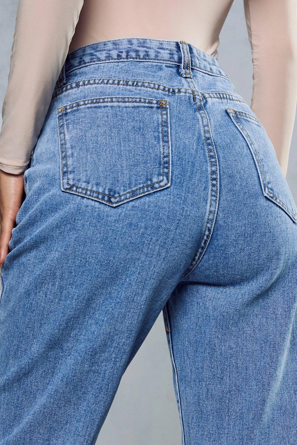 V Shape Waist Straight Leg Jean 5 V Shape Waist Straight Leg Jean - Image 5