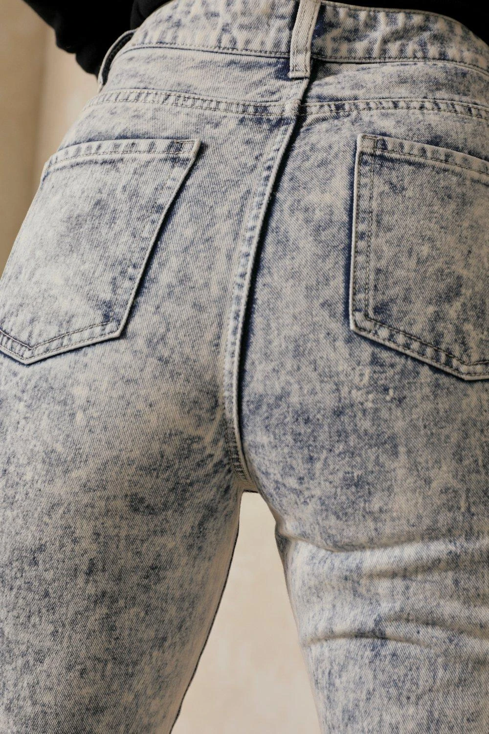 Straight Leg Bleach Jean 5 Straight Leg Bleach Jean - Image 5