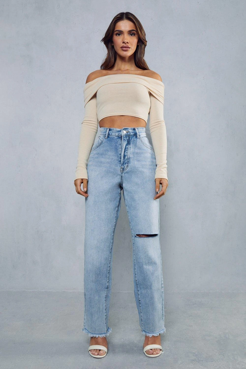 Boyfriend Fit Slash Detail Baggy Jeans 1 Boyfriend Fit Slash Detail Baggy Jeans