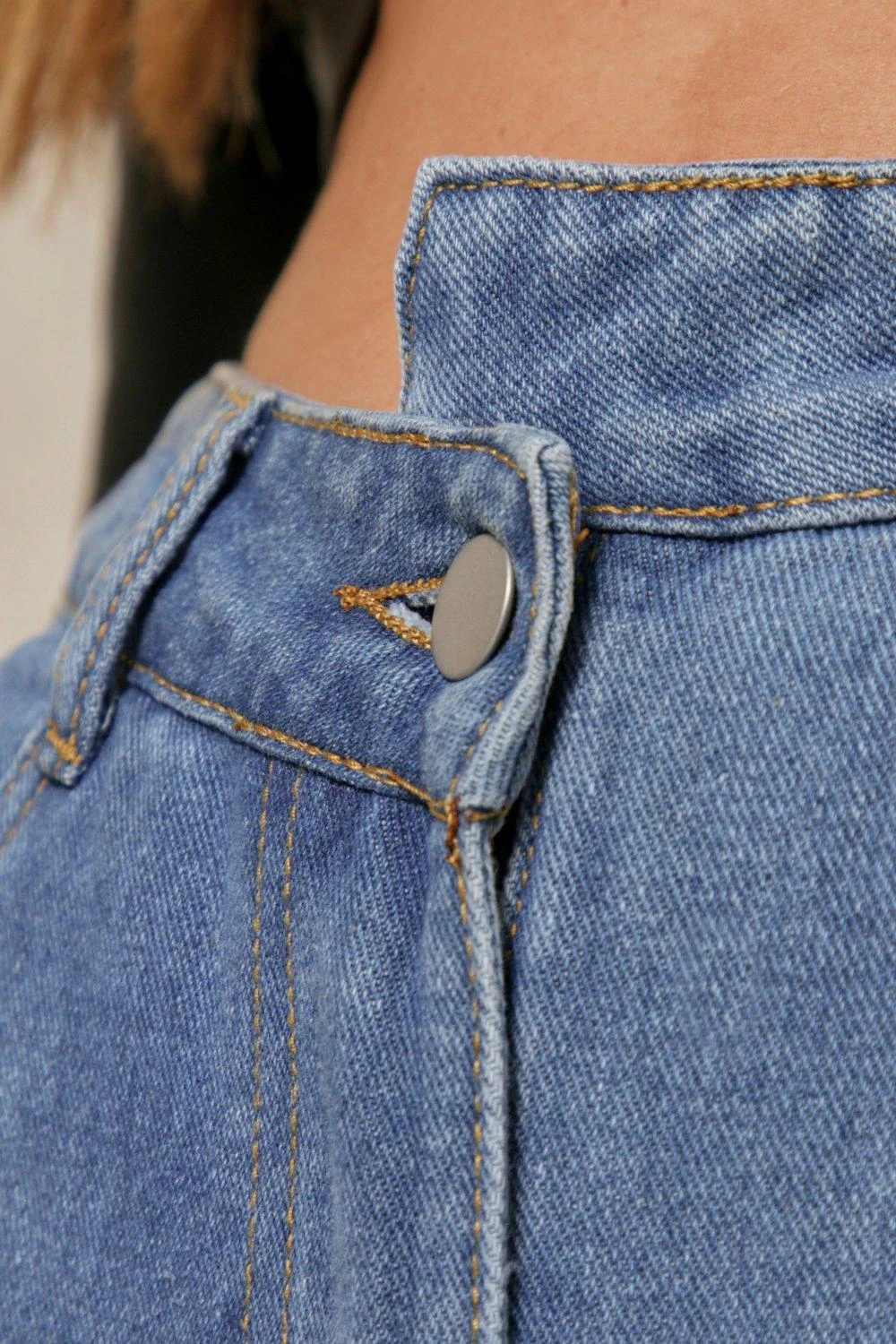 Stepped Waistband Mom Jean 2 Stepped Waistband Mom Jean - Image 2