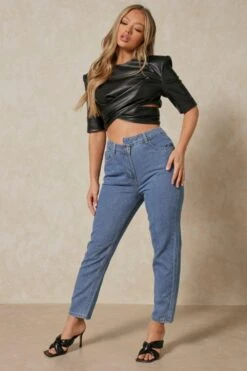 Stepped Waistband Mom Jean